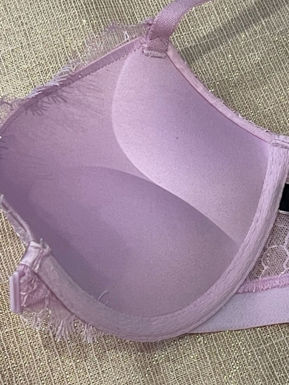 Victoria's Secret Bombshell Push-Up Bra in the shade Purple Whispy Lace 34C NWOT - Picture 4 of 4